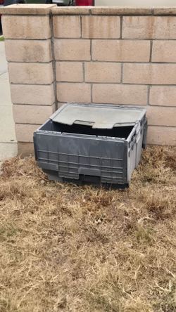 Free boxes