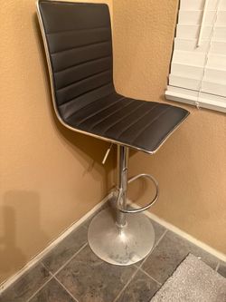 Set of barstool chairs