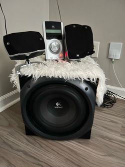 Logitech Z-5500 THX-Certified 5.1 Surround Sound Speaker System