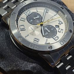 Michael Kors MK8349 Gunmetal watch LIKE NEW in box