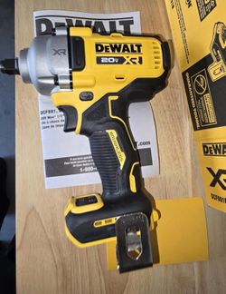 20V MAX Lithium-lon Cordless 1|2 in. Impact Wrench (Tool Only) - FREE 12ft Ratchet Tie Down 4-Pack