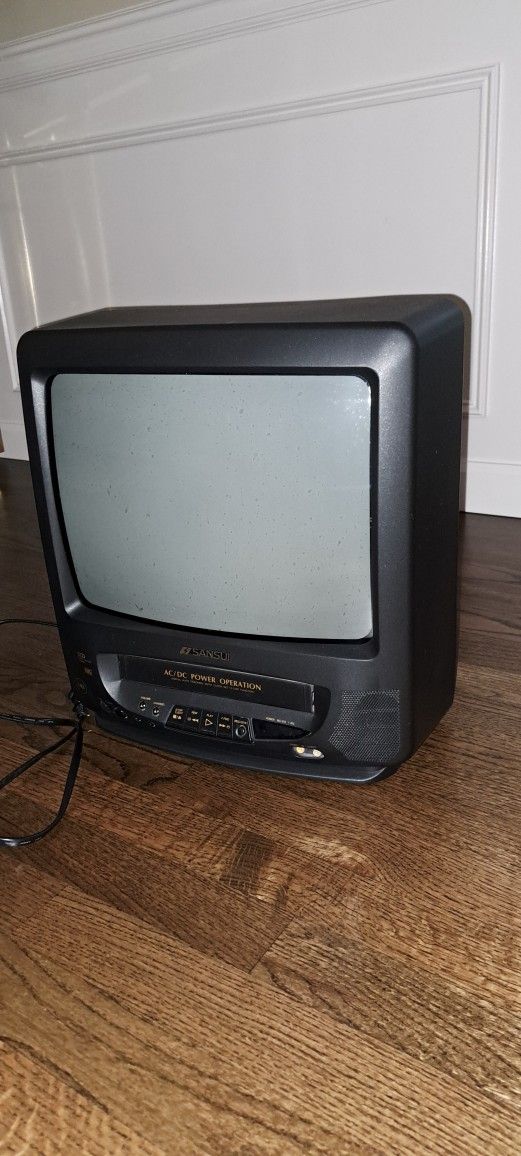 Sansui TV with Built-in VHS Player