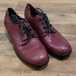 Born Cabernet Leather Shoes size Woman's 9