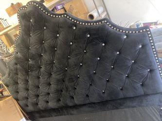 Crystal Tufted Glam Black Velvet  Queen/king Headboard 