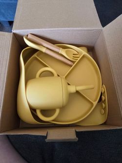 Baby feeding set