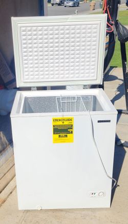 Freezer Brand: THOMSON Capacity 5.0 Cubic
