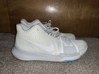 Nike Karie Irving White Chrome.