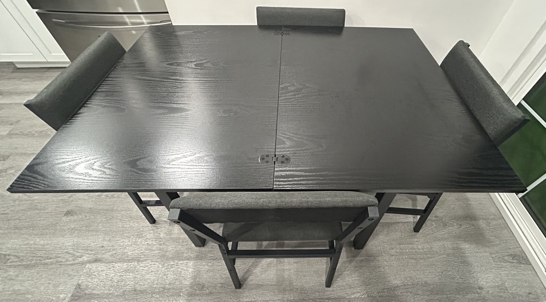 Extendable Kitchen Metal Table And 4 Chairs