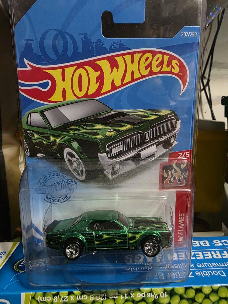 Hot Wheels Super Treasure Hunt 68 Mercury cougar