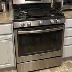 GE Gas Range Stainless Steel Great Working Condition