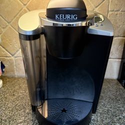 KEURIG Coffee Maker