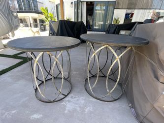 Round Wood Cocktail Accent Table W Metal Base