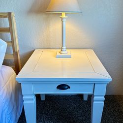 bedside tables /couch side tables- excellent condition-
