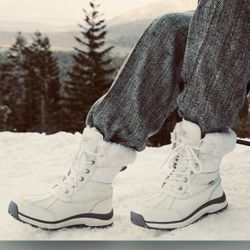 UGG Adirondack Boots III  NWOT