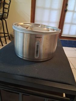 Dog or cat  water fountain.