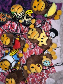 BABY APE CROSS-BODY PLUSHIE