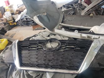 Sentra Grille