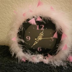 Round 7" Table / Desk Clock 