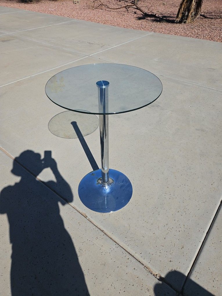 Round Glass Pedestal Table