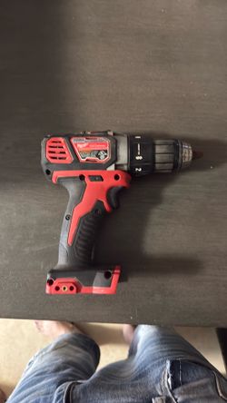 Milwaukee M18 compact 1/2 drill.