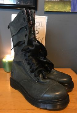 Doc Martens Triumph US Women’s size 8
