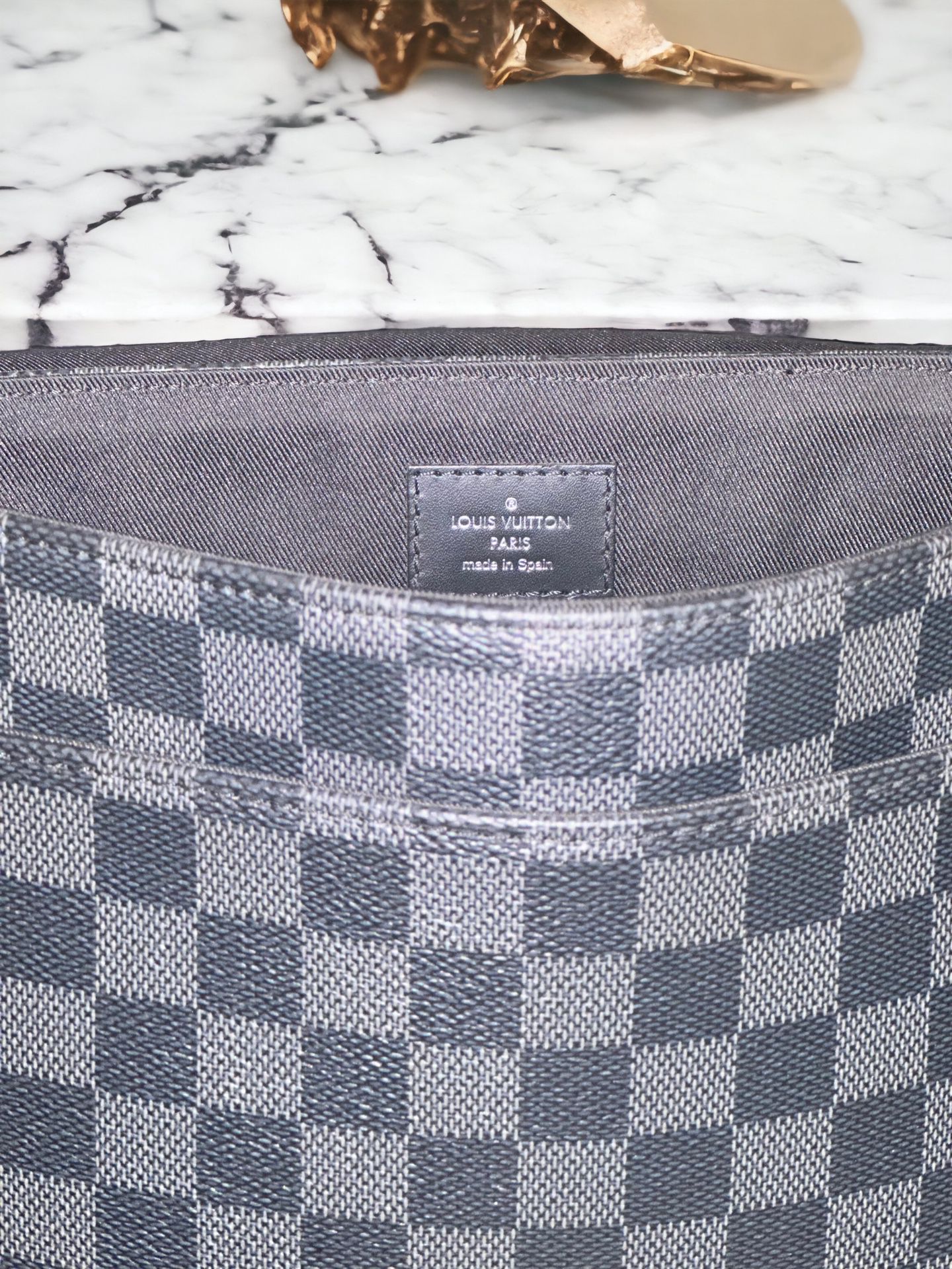 Louis Vuitton Damier Graphite District PM Shoulder Messenger Bag Unused  A2303