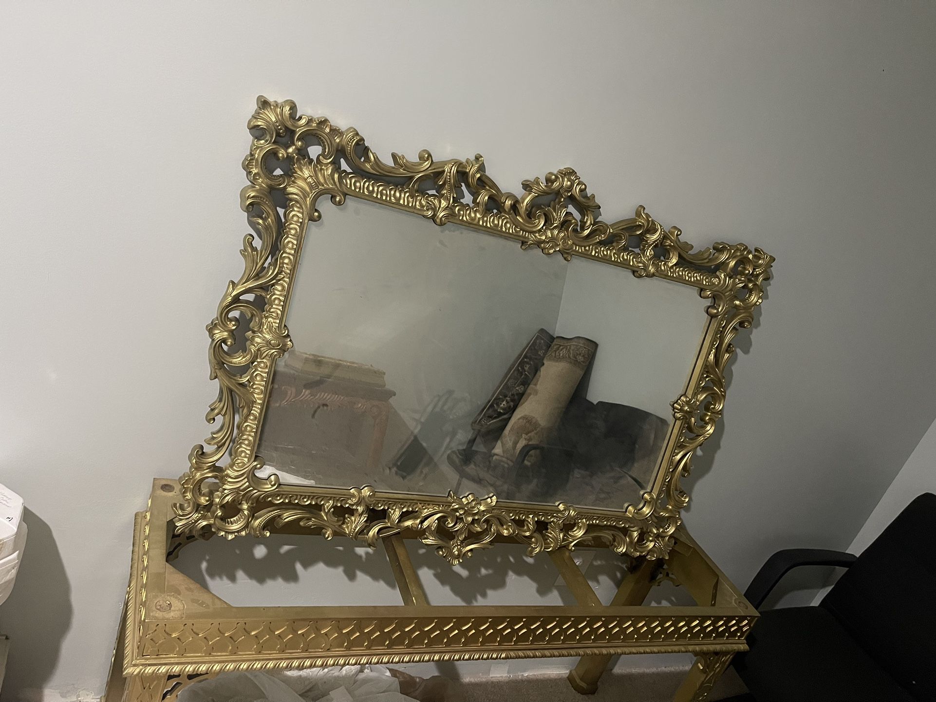 Ornate Gold Mirror and Console Table Set - Vintage Style
