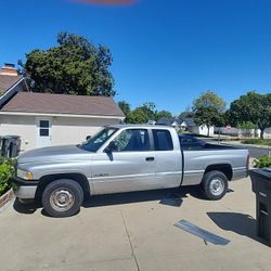 2001 Dodge Ram
