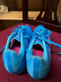 Woman’s Soccer shoes