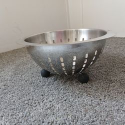 Oneida Strainer 