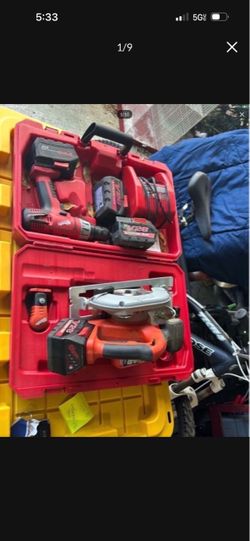 Milwaukee Cordless Drill and Circular Saw Set