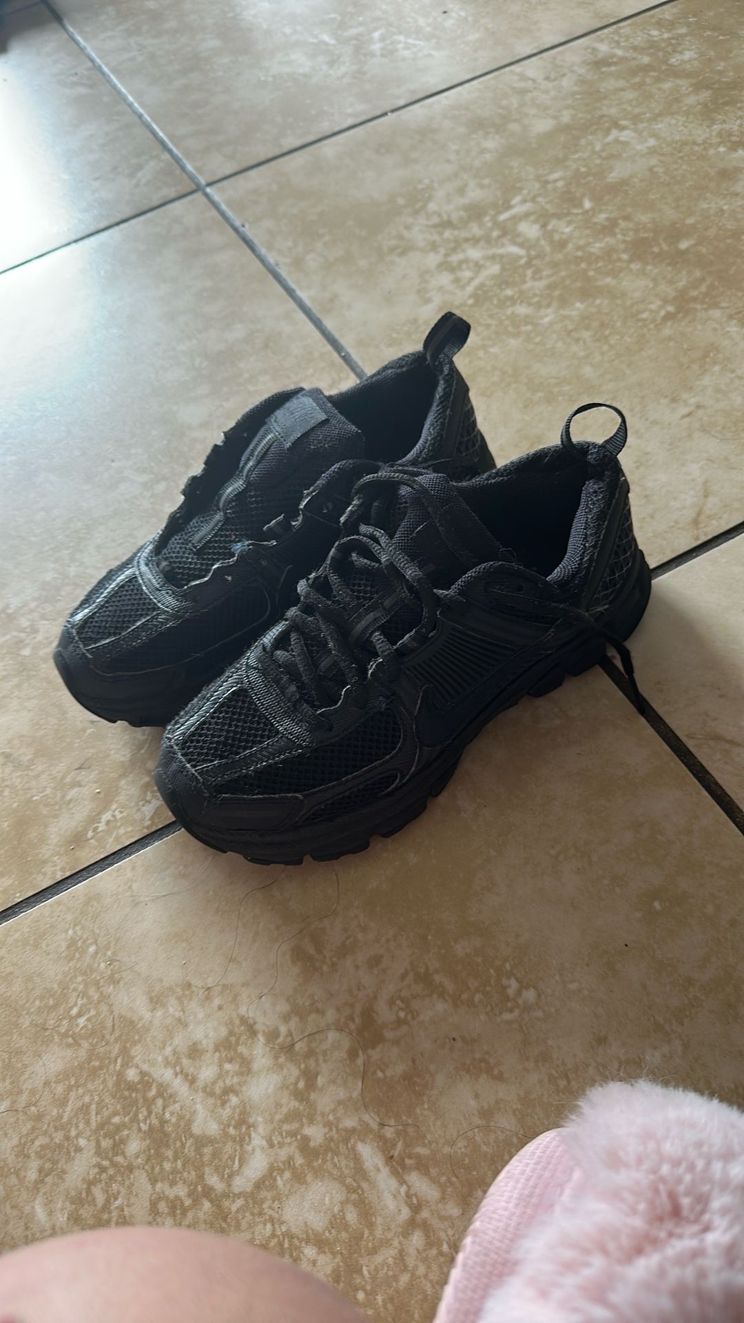 3Y FREE NIKE VOLMERO 5