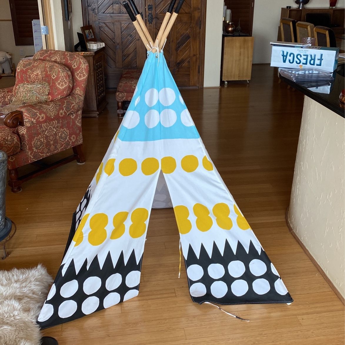 Canvas Teepee Tent black Yellow Blue the Land Of Nod Brand for Sale in El Paso TX OfferUp