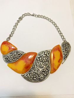 Choker necklace