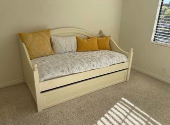 Trundle bed solid wood