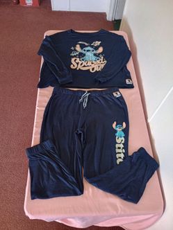 Disney Womens Stitch Long Sleeve Pajama Set Top Sz L Pants Sz M