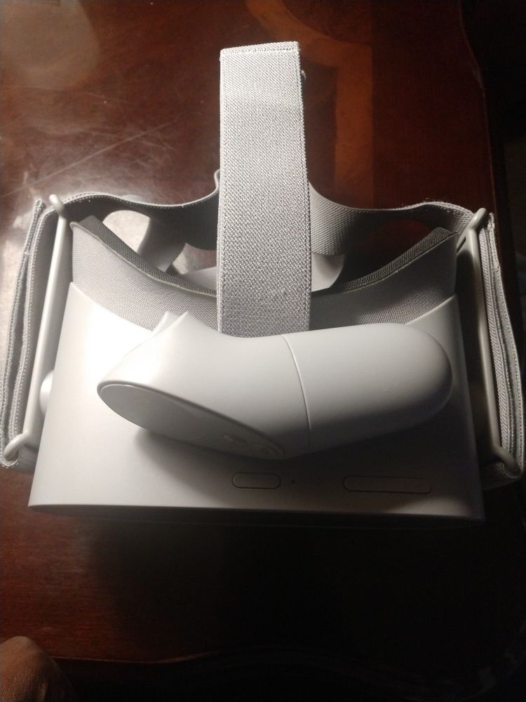 New condition 64gig oculus go vr