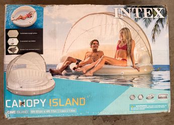Large pool float