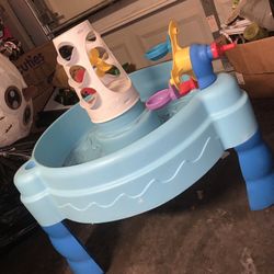 Little Tikes Water Play Table  Spinning Seas
