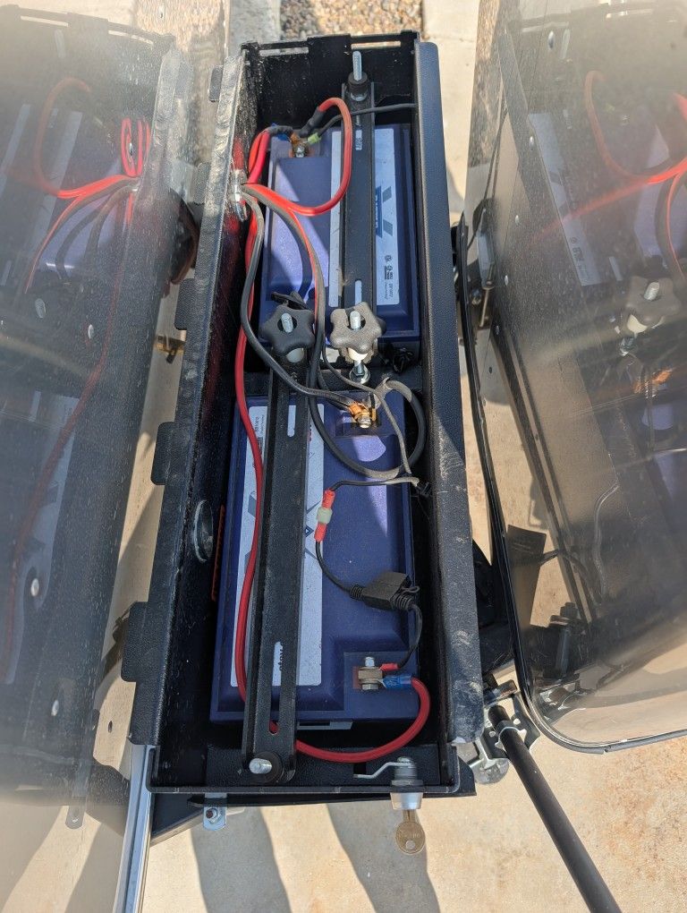 200 Amp (2x100Ah) Battleborn 12V LiFePO4 Heated Battery Kit
