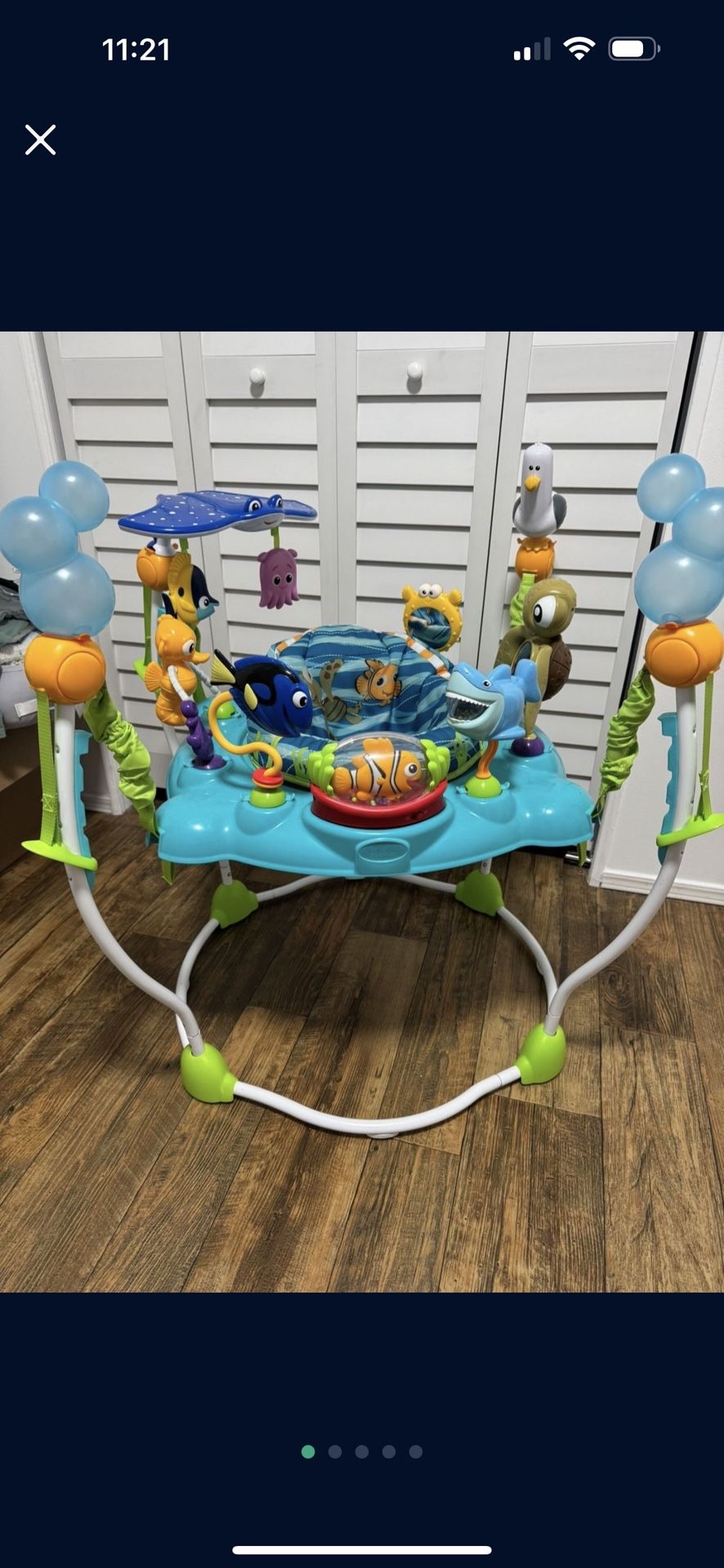 Bright Starts Finding Nemo Activity Center / Jumper