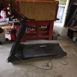 Treadmill  Cybex 300t Treadmill
