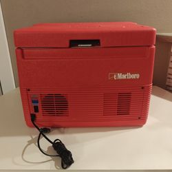 Vintage Marlboro Coleman Portable Electric Heater Cooler Car Plug In 12V 40 Q