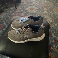 Sketchers Light Weight