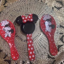 Disney Spoon Holder ( Serve ware) All For 20