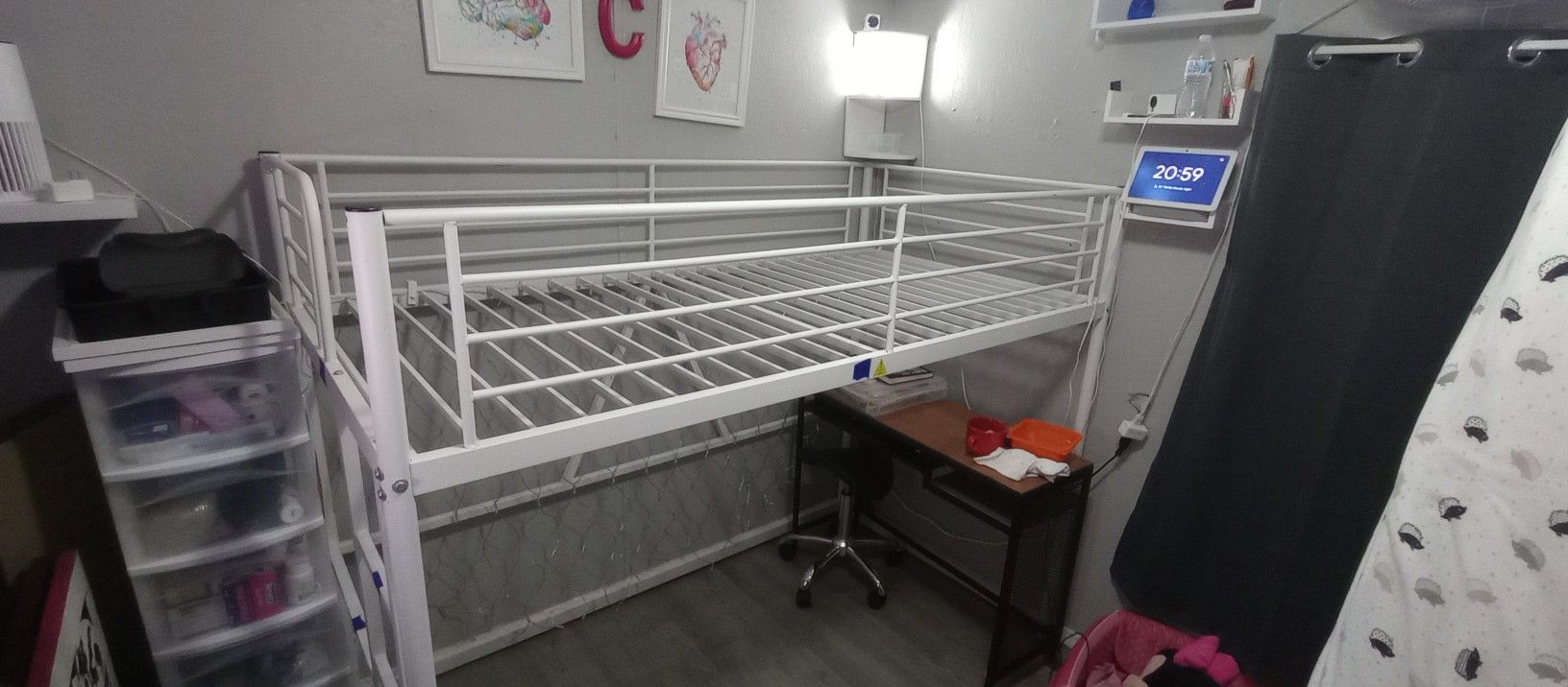 Heavy-Duty Metal Twin Size Loft Bed - White