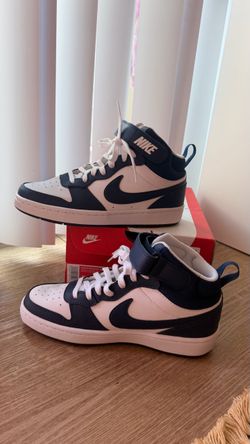 Nike High-Top Sneakers – Kids’ Size 5