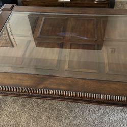 Colonial-style coffee table