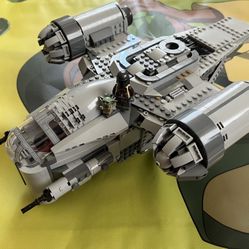 Lego Razor Crest 75292 Mandalorian Star Wars Ship 