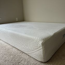 Move Out sale!!!  Full size 12 inch Gel Memory Foam  Firm Mattress for sale